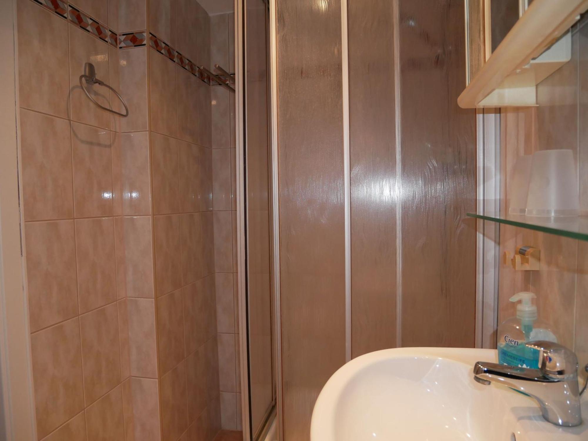 2 Ferienzimmer Inkl Fr & 1 Bungalow, Wlan, Garten, Grill Цинновіц Екстер'єр фото